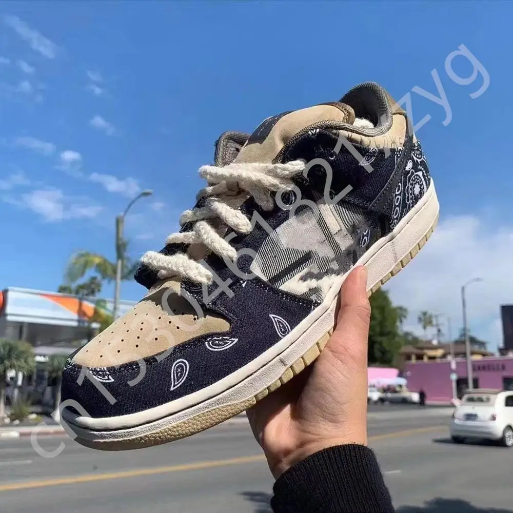 

2020 TOP Travis Scottss x SB Dunks Low Parachute Beige Petra Brown Black Men Women Running Shoes Sports Sneakers