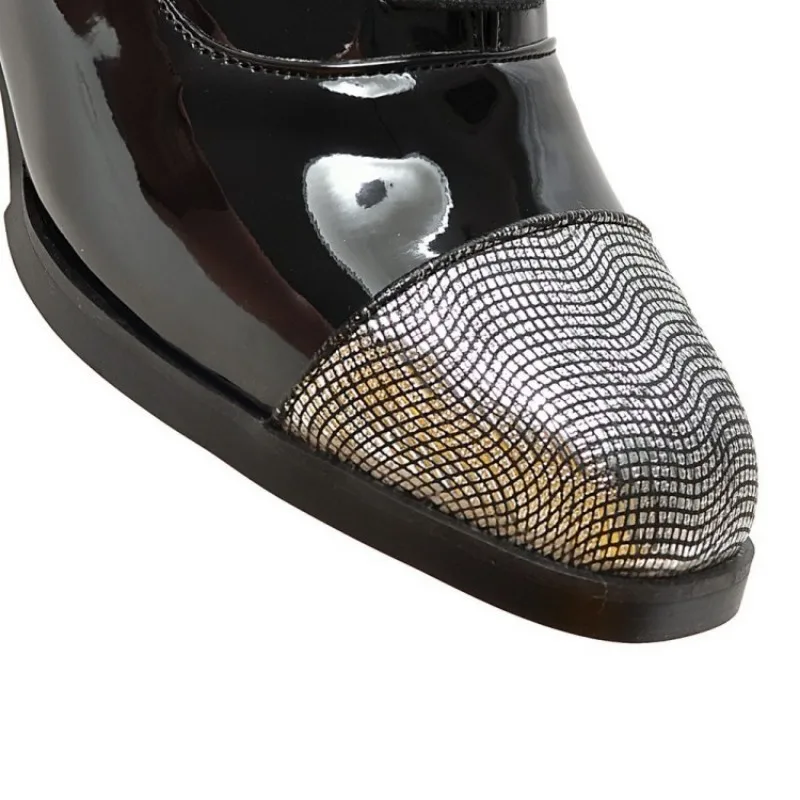 conew_0102193424656034_750