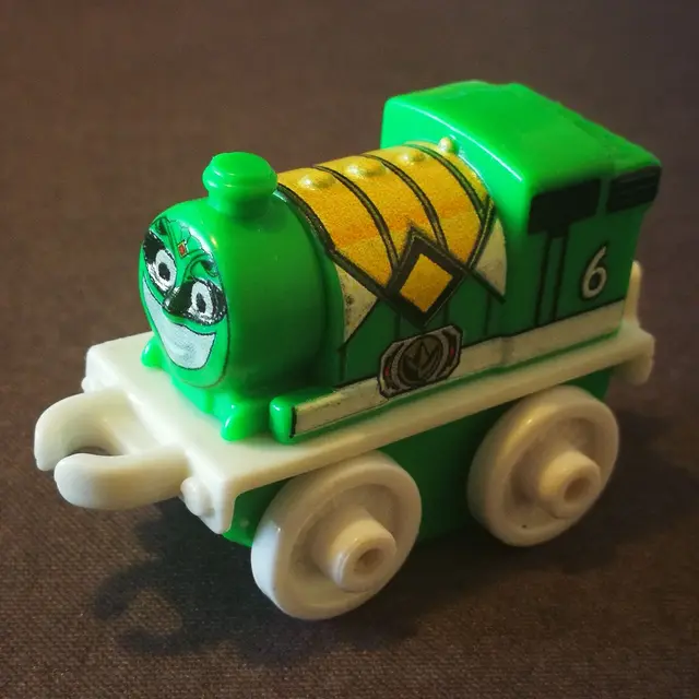 Genuine Thomas and Friend MINIS Trains Series New Style DFJ15 Hide and Seek Superman Mixed Series Little Trains Toy for Children 5