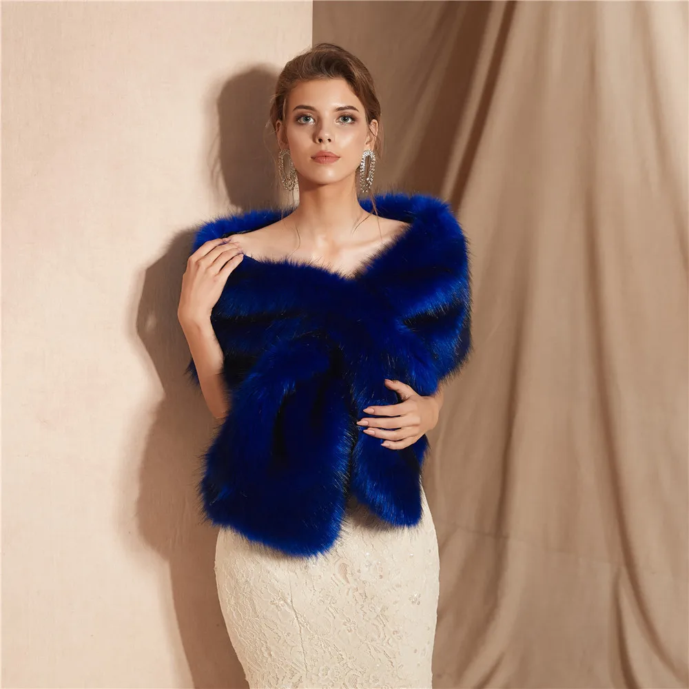 2019 Winter Warm Bridal Wedding Dress Wraps Faux Fur Bride Small Vest Cardigan Poncho Multicolor Long Wedding Shawl 2019 Winter Warm Bridal Wedding Dress Wraps Faux Fur Bride Small Vest Cardigan Poncho Multicolor Long Wedding Shawl