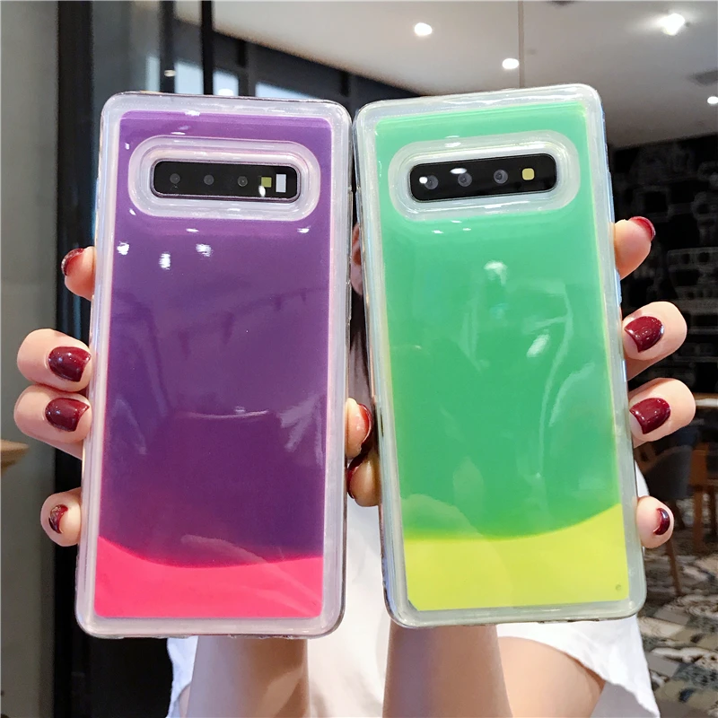 

Luminous Sand in Darkness Liquid Quicksand Case For Samsung A10 A20 A30 A40 A50 A70 J3 J5 J7 A5 2017 J4 J6 A6 A8 Plus A7 2018