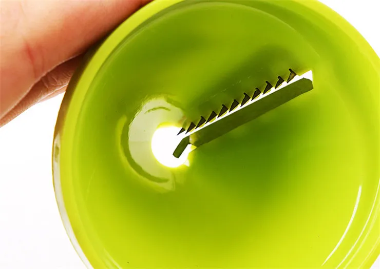 Direct-selling-keuken-multifunctionele-wire-cutter-creative-spiral-wire-cutter-rotary-draad-cutting-rasp-Gratis-verzending (3)