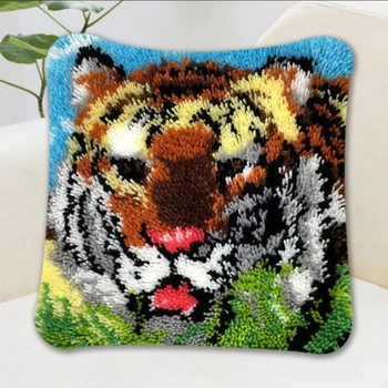 

40×40cm Latch Hook Rug Kit Multiple Patterns Embroidery Cross Stitch Needlework Sewing Crafts