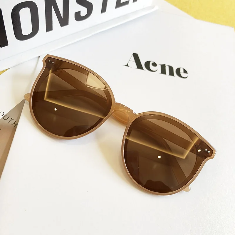 12804580596_1820445784