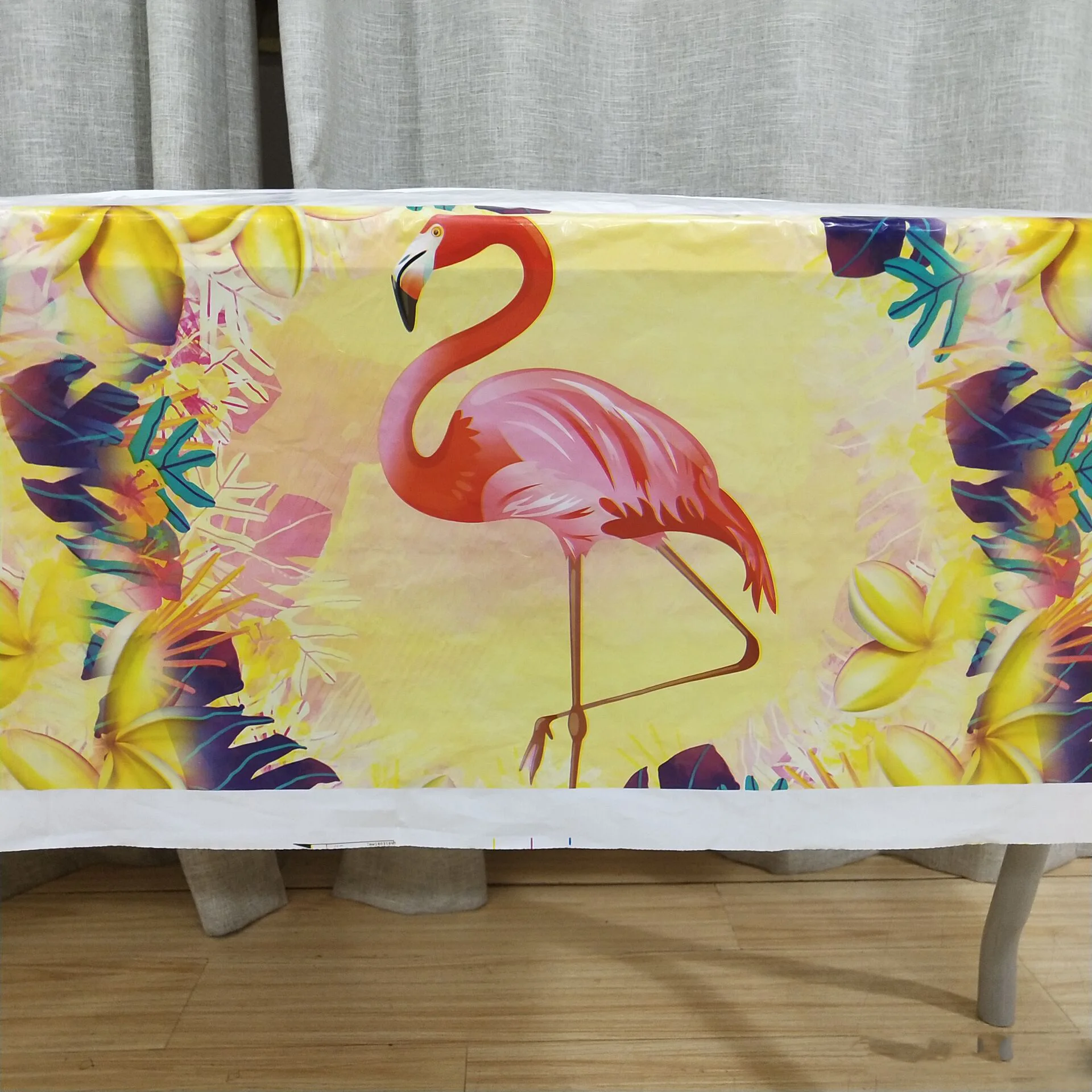 

1pcs/set Flamingo Items Cartoon Party Table Cloth Degradable PE Disposable Plastic Outdoor Birthday Party Tablecloth Supplies
