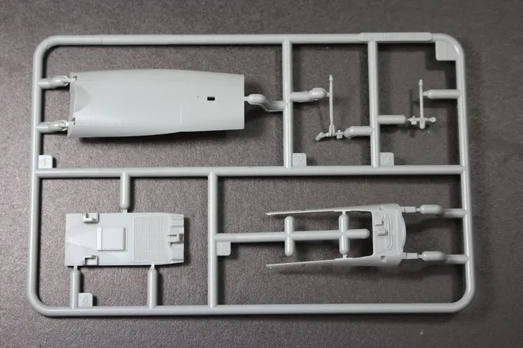KINETIC K48031 1/4" U.S. Navy" F/A-18C-Scale модельный комплект