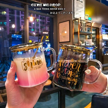 

Brief Transparent Water Glass Creative Gradient Star Glasses with Lid Spoon Handgrip 400ml Large Capacity Milk Juice Tea Tumbler
