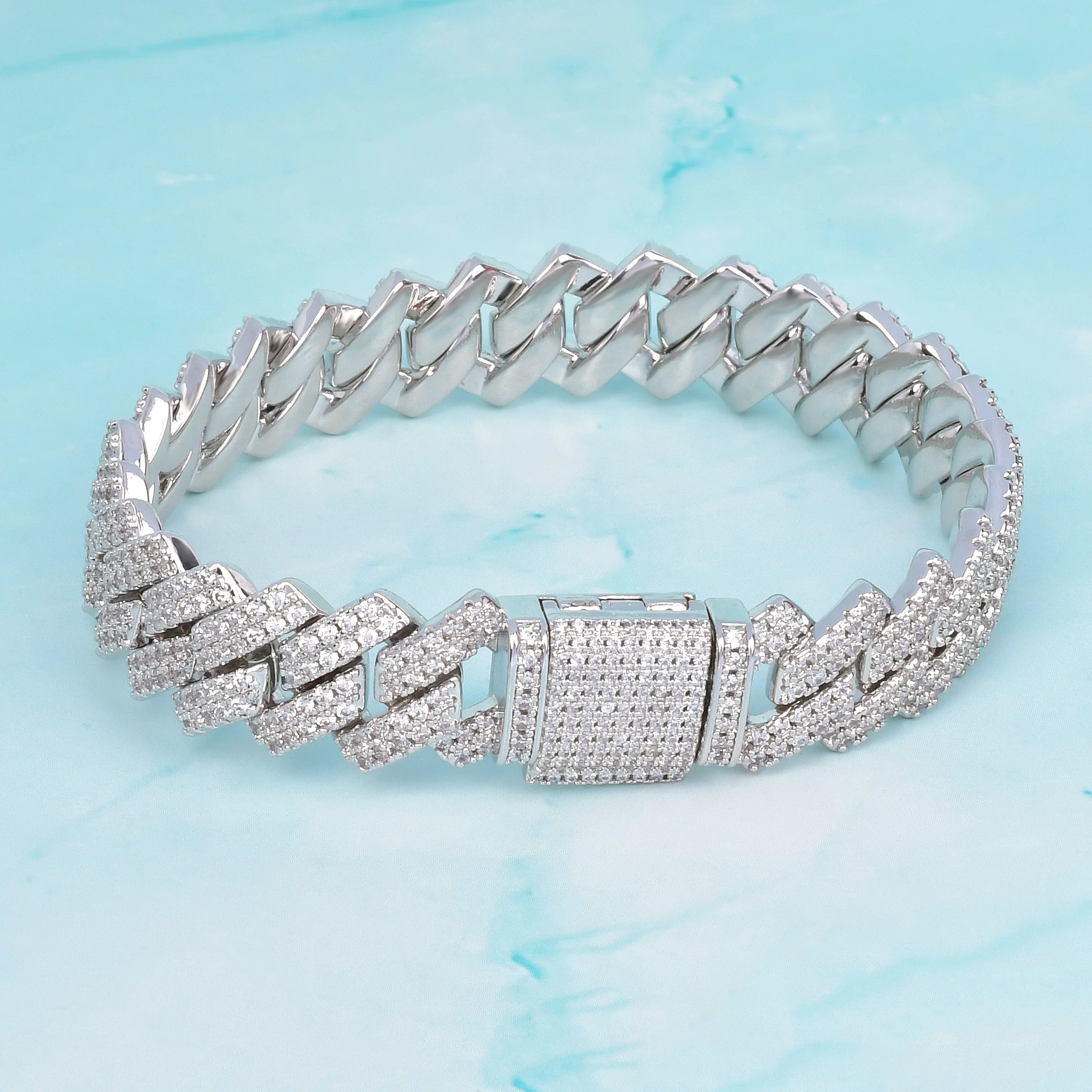 Iced Out Chunky Miami Cuban Link Bracelet – shoptwelvetwentynine