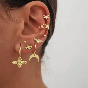 

Golden Bee Star Moon Sun Eye Small Stud Earrings Set Charm Trendy Alloy Punk Earrings Women Fashion Jewelry