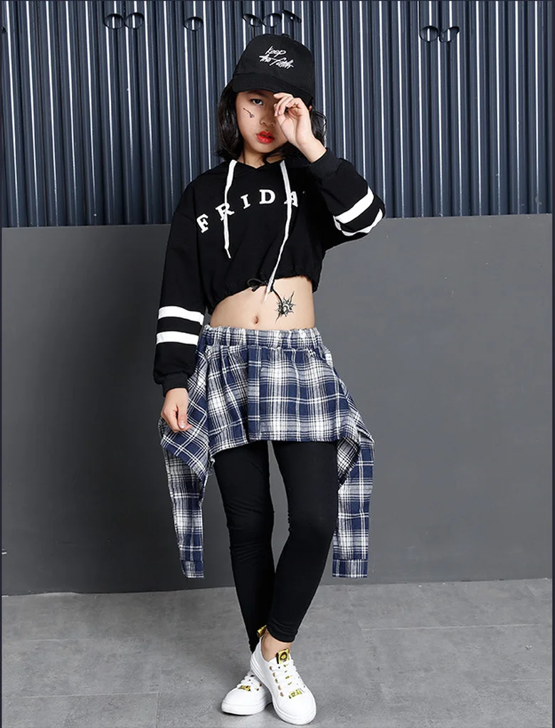 Ballroom Wear 33 780