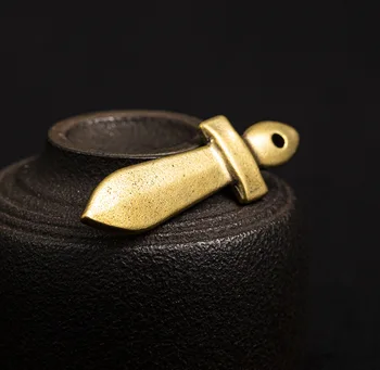 

Handmade Pure Brass sword model craft DIY ornament Miniature portable Fitting Keychain Pendant souvenir gift a0785