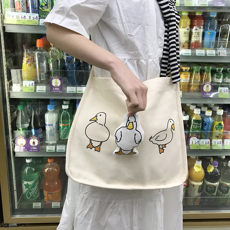 2020 three-dimensional duck new canvas bag female large capacity wild shoulder messenger |