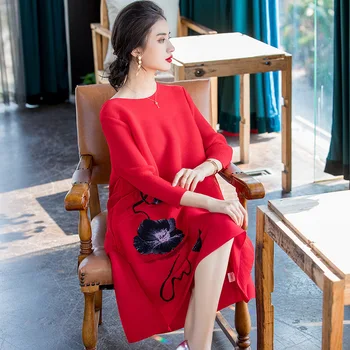 

Red Embroidery Nail Beads Pleated Dress 2020 Spring New Women's Loose Dress