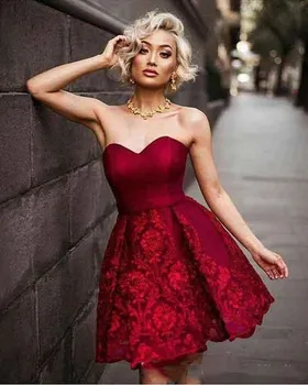 

Burgundy Mini Short Homecoming Dresses A Line Sweetheart Hand Made Flowers Knee Length Cocktail Prom Gowns For Women