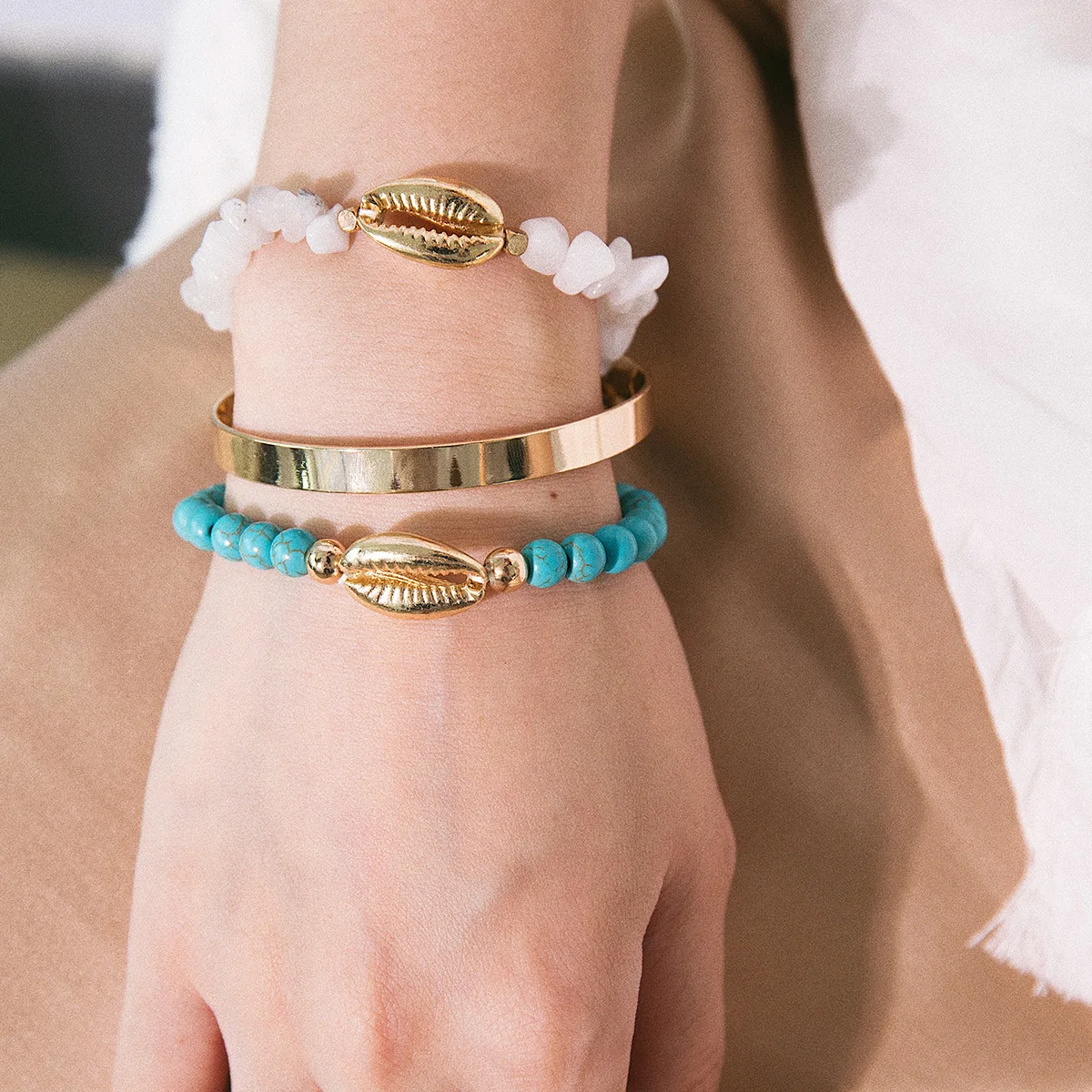 

Fashion Gold Color Cowrie Shell Charm beaded Seashell Bracelet set for Women Chain bangle Bracelet Bohemian Jewelry