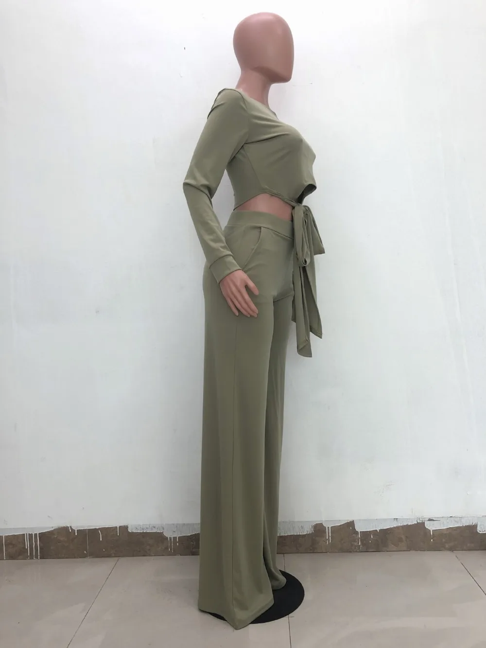 12049352544_1827132134