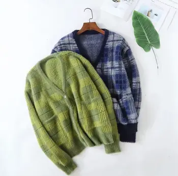 

HCBLESS 2019 Autumn Women's fashion wild long hair velvet plaid sweater women's cardigan sweater