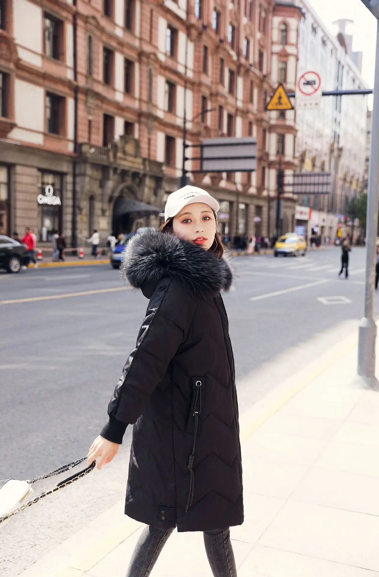 Winter New Style Hot Selling Fashion Korean-style Large Fur Collar Mid-length Loose-Fit down Jacket Women's Thick Coat Fash