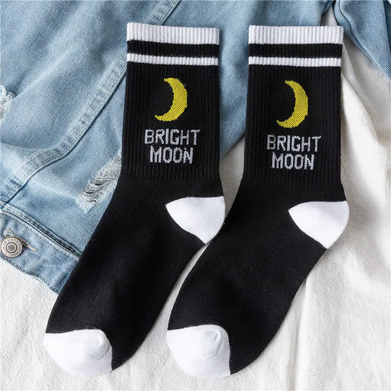 Black Bright Moon INS/яркие носки с изображением Луны в Корейском стиле в стиле Харадзюку с забавными буквами; носки в стиле хип-хоп для скейтборда; спортивные носки; хипстерские летние носки - Цвет: Black Bright Moon