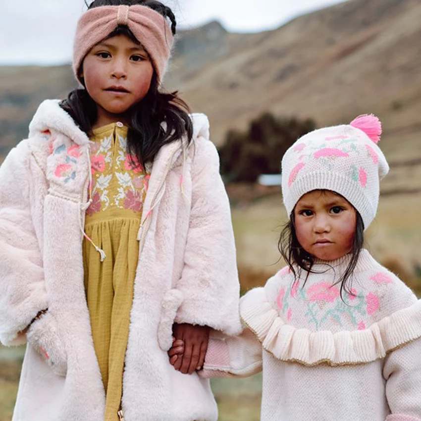 Одежда для маленьких девочек зимнее плюшевое пальто с кроликом модная верхняя одежда с длинными рукавами и вышивкой для девочек теплая одежда предпродажа