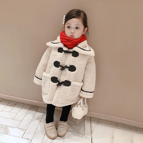 Beige white Anlencool/высококачественное пальто с пряжкой в виде рога быка в европейском стиле; Новинка года; зимнее детское плотное пальто с мехом и бархатом для девочек - Цвет: Beige white