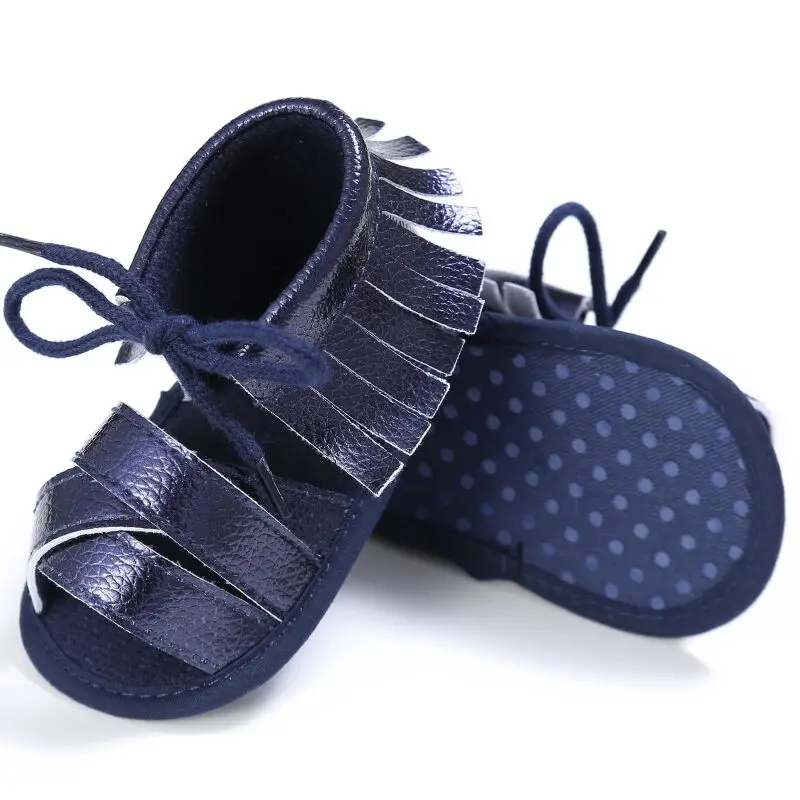 Модные сандалии для новорожденных девочек; милые сандалии принцессы с кисточками; дети младенец Начинающий ходить малыш; туфли на плоской подошве на шнуровке