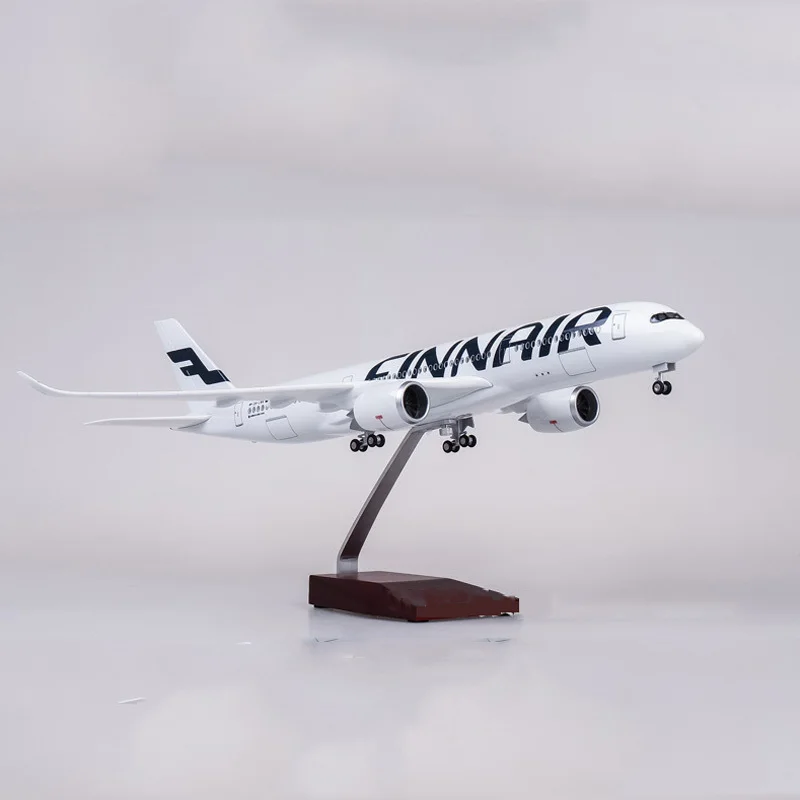 

47CM 1/142 Scale Diecast Airplane Airbus A350 Finland FINNAIR Airline Model With Base Wheels Resin Plane For Collectio