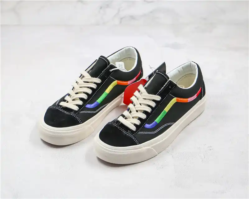 vans de colores arcoiris