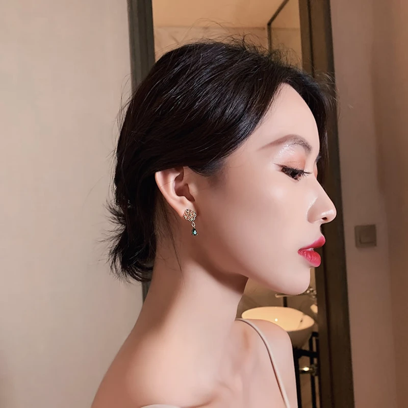 11648379195_881711810