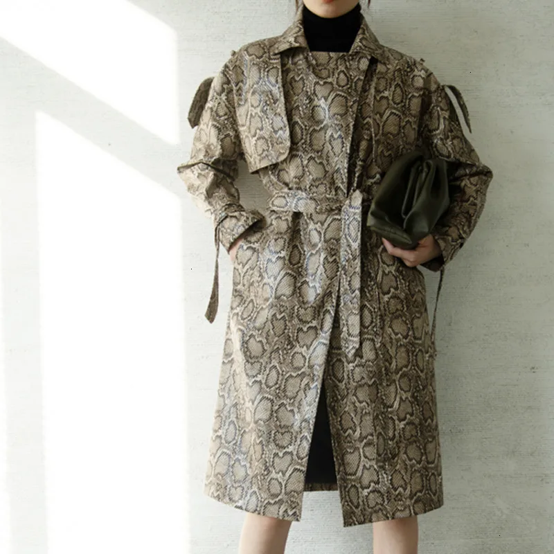 

2019 Autumn And Winter New Products Fashion PU Leather Snake Leather Women Loose Long Windbreaker Women D077