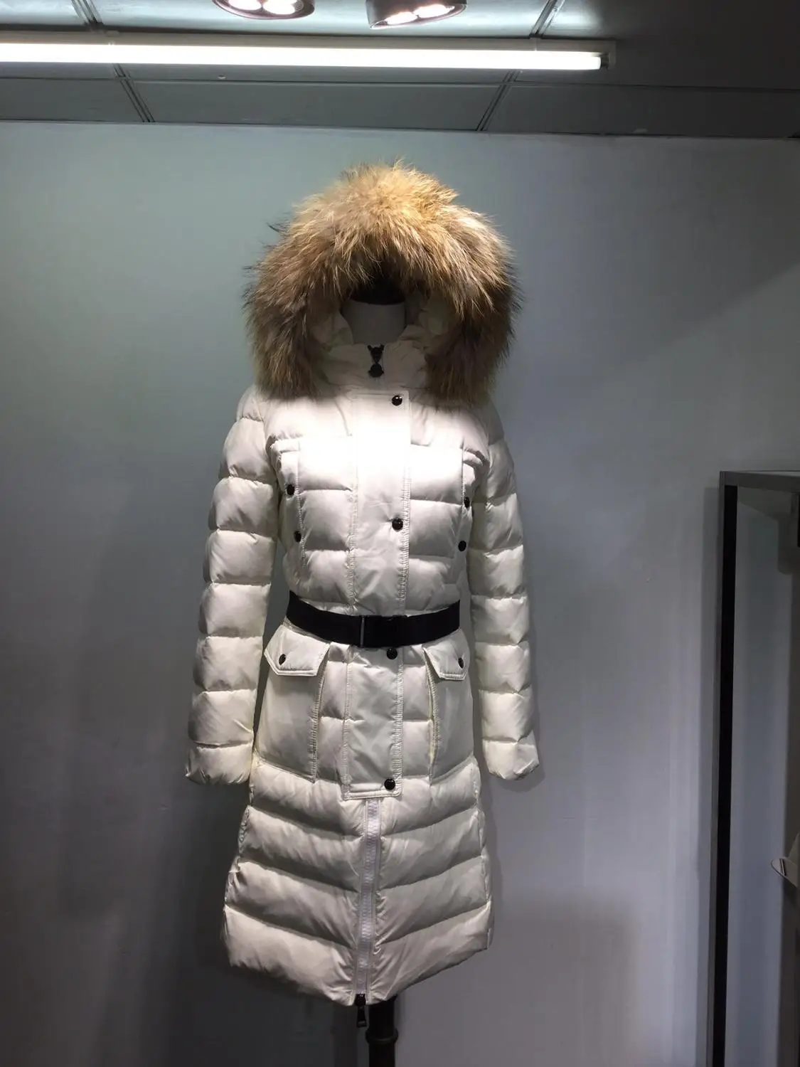 Белый Luxury Large Natural Fur Collar Hooded Winter Jacket Women 90% White Duck Down Thick Parkas Warm Down Coat Snow Coat Black White - Цвет: Белый