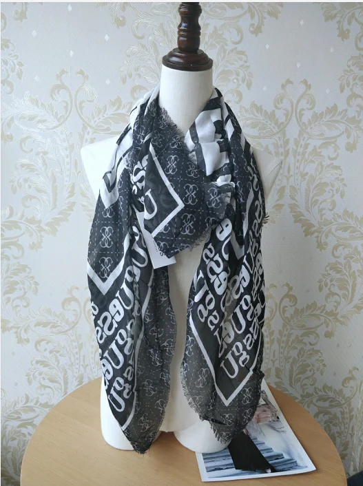 new German Brand Womens High Quality Scarf womens scarves, Autumn fashion scarves Shawl - Цвет: Молочно-Белый