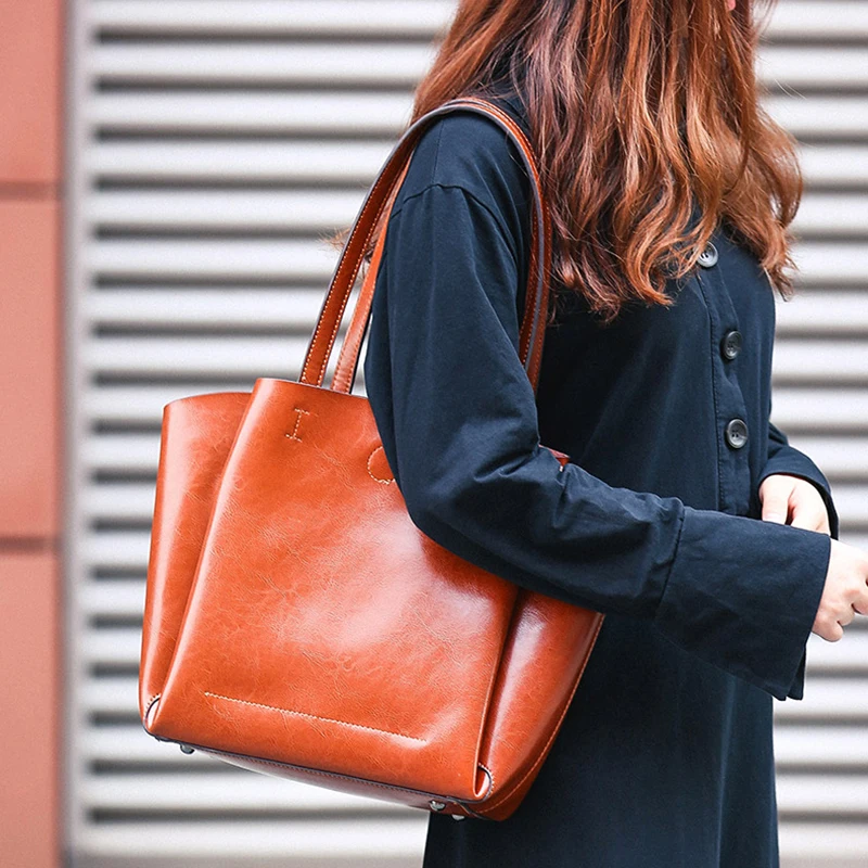 

Women Handbags Genuine Leather Oil Wax Cowhide Handbag High quality Lady Real Leather Shoulder Totes Bag Fashion Women Bag