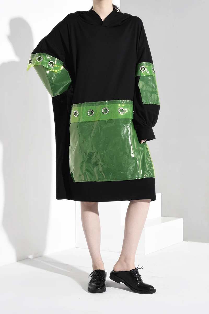 [EAM] женское зеленое платье-Толстовка большого размера из ПВХ с карманами, новинка, с капюшоном, с длинным рукавом, свободный крой, модная одежда, весна-осень, 1B063