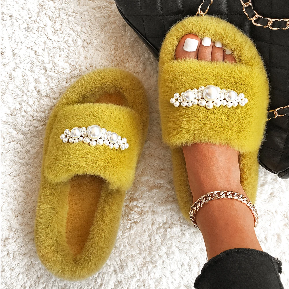 Fluffy Flip Flops Furry Fur Slides Designer Pearl Chain Plush House Slippers Women Casual Faux Fur Slippers Cozy Warm Home Shoes