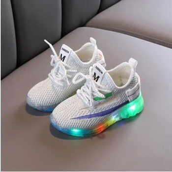 

LED Kids Shoes With Light New Children Luminous Flash Shoes Infant Toddler Sandals Baby Girls Boys Sport Running Shoes Sneakers