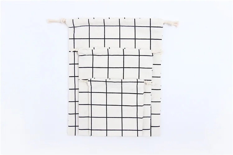 3641068658_1746623904