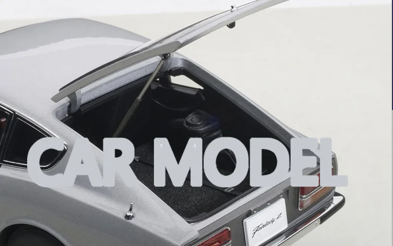 1:18 Масштаб сплава игрушечные транспортные средства AUTOART сказочная леди Z432 автомобиль модель детских игрушечных автомобилей оригинальные авторизованные детские игрушки