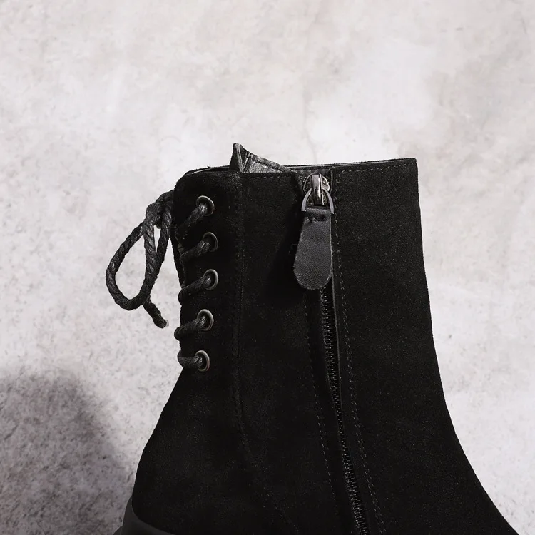 11689185188_702780633