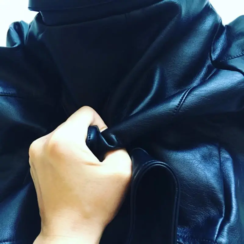 Ins/куртка для девочек; пальто для мальчиков повседневные крутые Куртки из искусственной кожи на молнии с длинными рукавами и отворотами одежда для малышей кожаная верхняя одежда для малышей