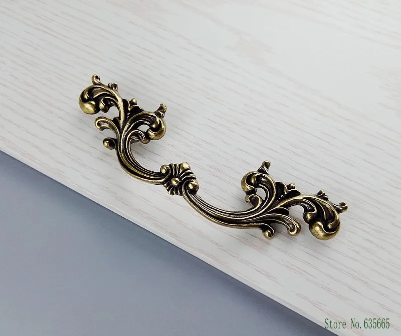 Antique Bronze Classic Furniture Hardware Handle Kitchen Cabinets Sliding Door Drawer Wardrobe Cupboard Dresser Handle Pull Knob