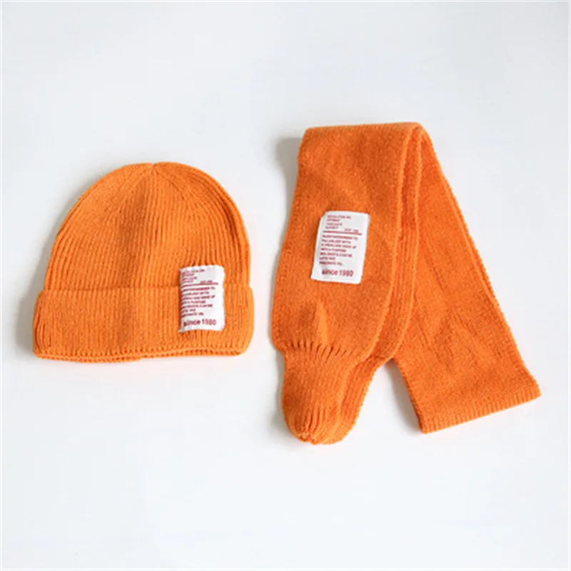 11823171233_1633313929