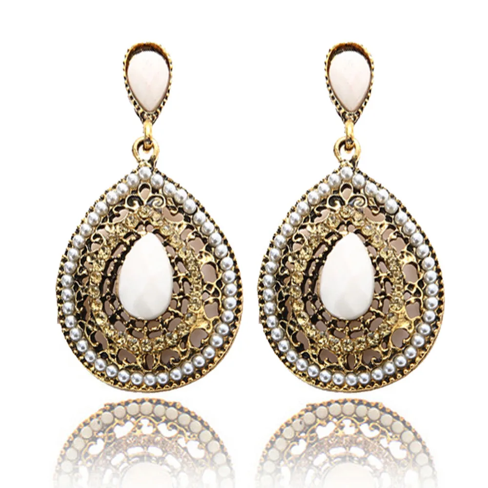 

Bohemian Ear Studs Earrings For Women Black Ethnic Fashion Jewelry Earrings Cute Women Gift Beautiful Accessories Rhineston A1