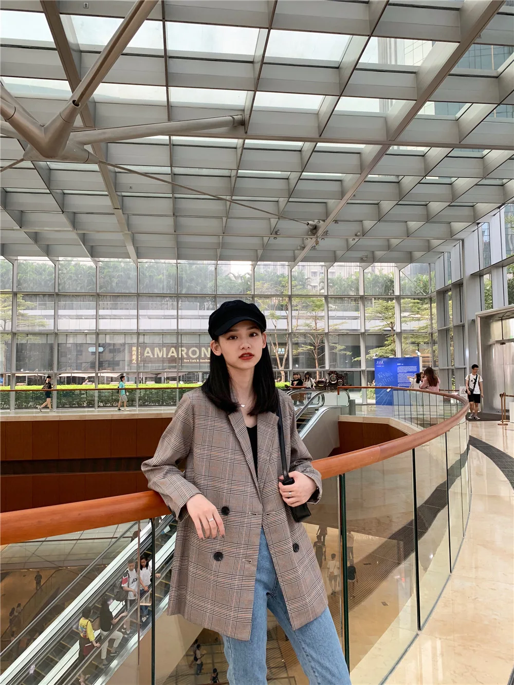 

Photo Shoot South Korea Early Autumn New Style Elegant Polo Collar Plaid Double Breasted Suit Jacket Women's