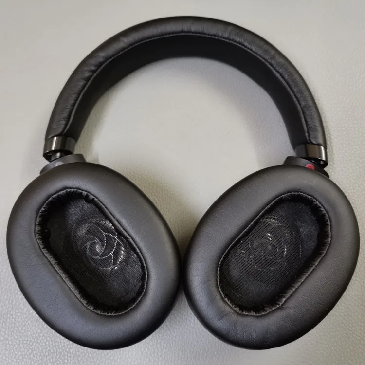 com microfone, preto (pequenos defeitos)