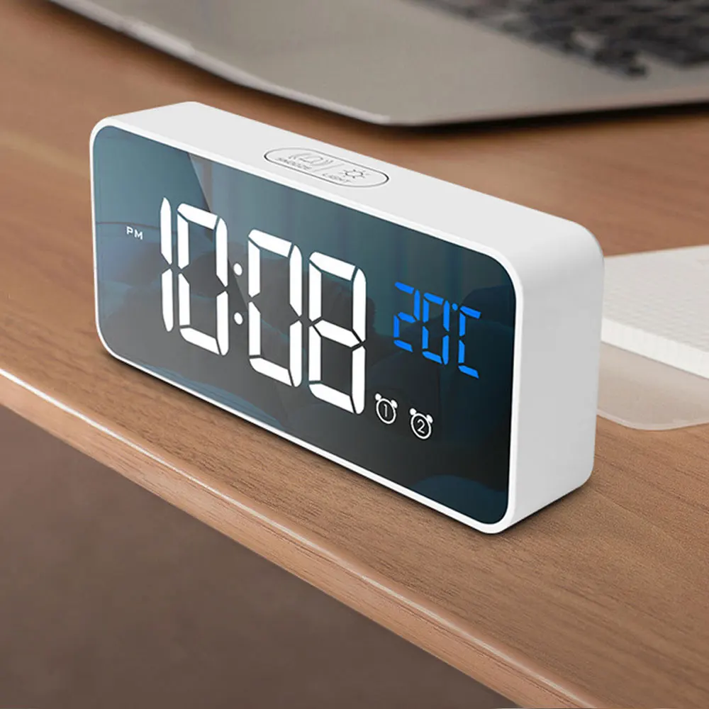 Фото Часы-будильник электронные с зарядкой Настольные Цифровые украшения для спальни
