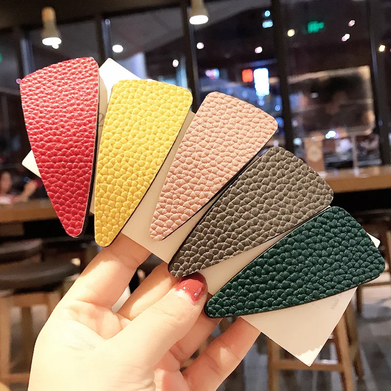 

Cute Geometric Triangle Hairpins Retro Faux Leather Solid Color Barrettes Women's Hair Clips Candy Color Girls Hair Accessories