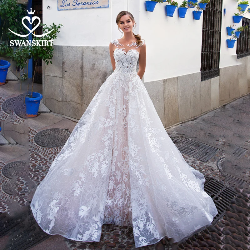 

Fashion Appliques Lace Wedding Dress Swanskirt GI12 Illusion A-Line Court Train Princess Bridal Gown Customized Vestido de novia