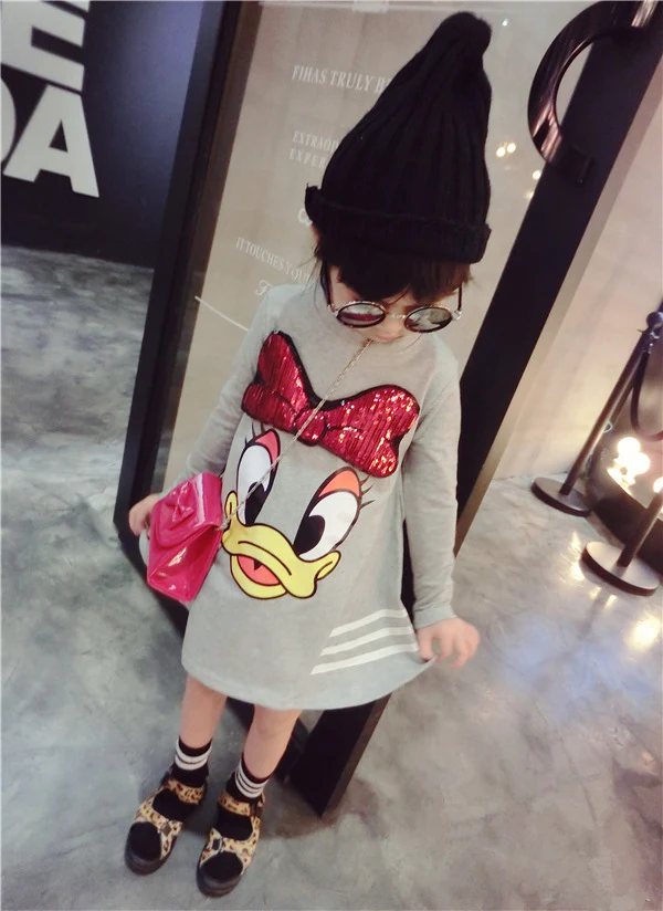 2446676407_1988421556