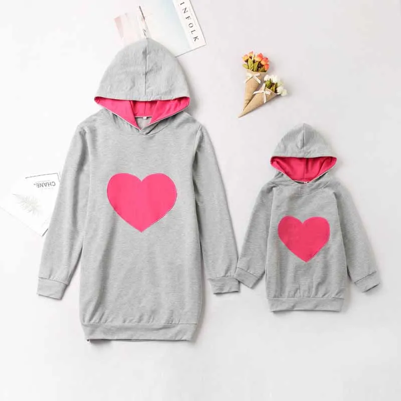 

Heart Hooded Sweatshirt for Mom Son Outfits Mother and Me Clothes Daughter Clothing Family Matching Hoody